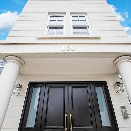 2Br Urban Vista Retreat Chcl F7 Διαμέρισμα Chigwell Εξωτερικό φωτογραφία