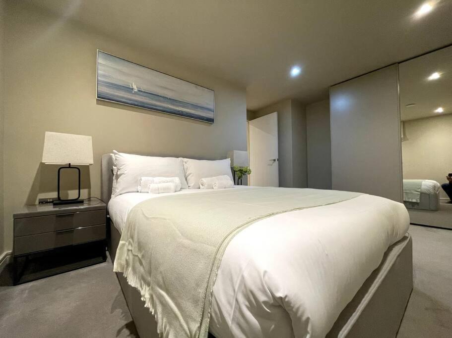 2Br Urban Vista Retreat Chcl F7 Διαμέρισμα Chigwell Εξωτερικό φωτογραφία
