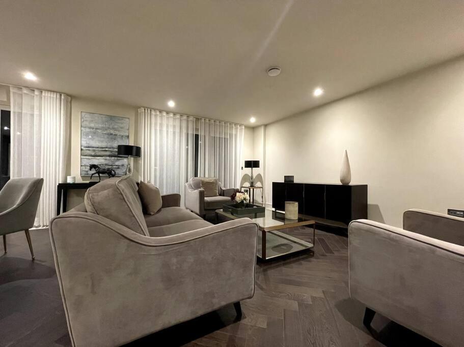 2Br Urban Vista Retreat Chcl F7 Διαμέρισμα Chigwell Εξωτερικό φωτογραφία