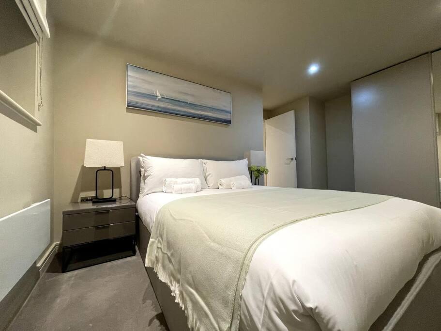 2Br Urban Vista Retreat Chcl F7 Διαμέρισμα Chigwell Εξωτερικό φωτογραφία
