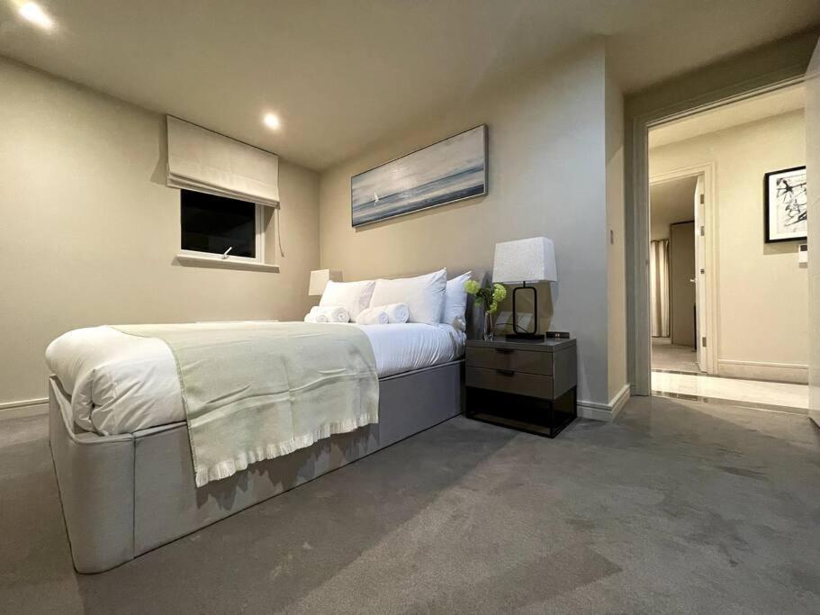 2Br Urban Vista Retreat Chcl F7 Διαμέρισμα Chigwell Εξωτερικό φωτογραφία