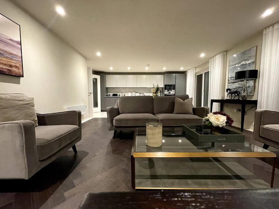 2Br Urban Vista Retreat Chcl F7 Διαμέρισμα Chigwell Εξωτερικό φωτογραφία