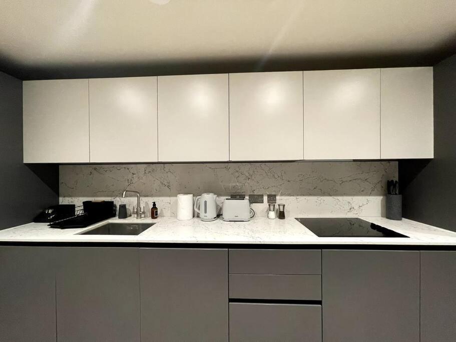 2Br Urban Vista Retreat Chcl F7 Διαμέρισμα Chigwell Εξωτερικό φωτογραφία