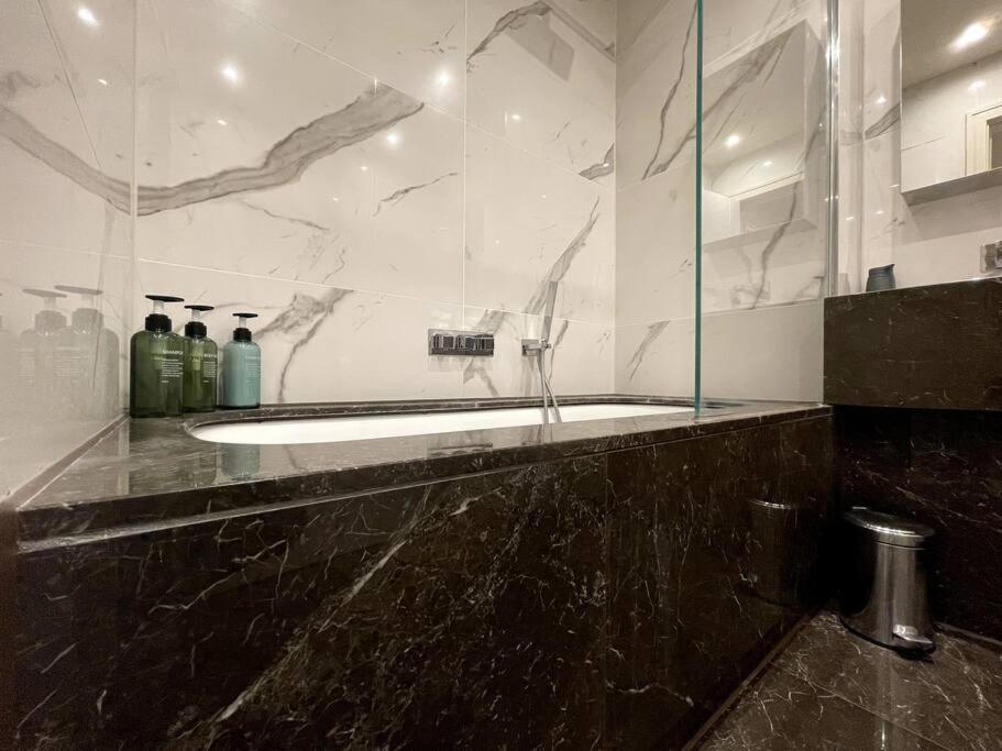 2Br Urban Vista Retreat Chcl F7 Διαμέρισμα Chigwell Εξωτερικό φωτογραφία